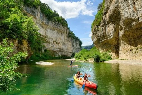 Rivière, baignade, canoë, rafting